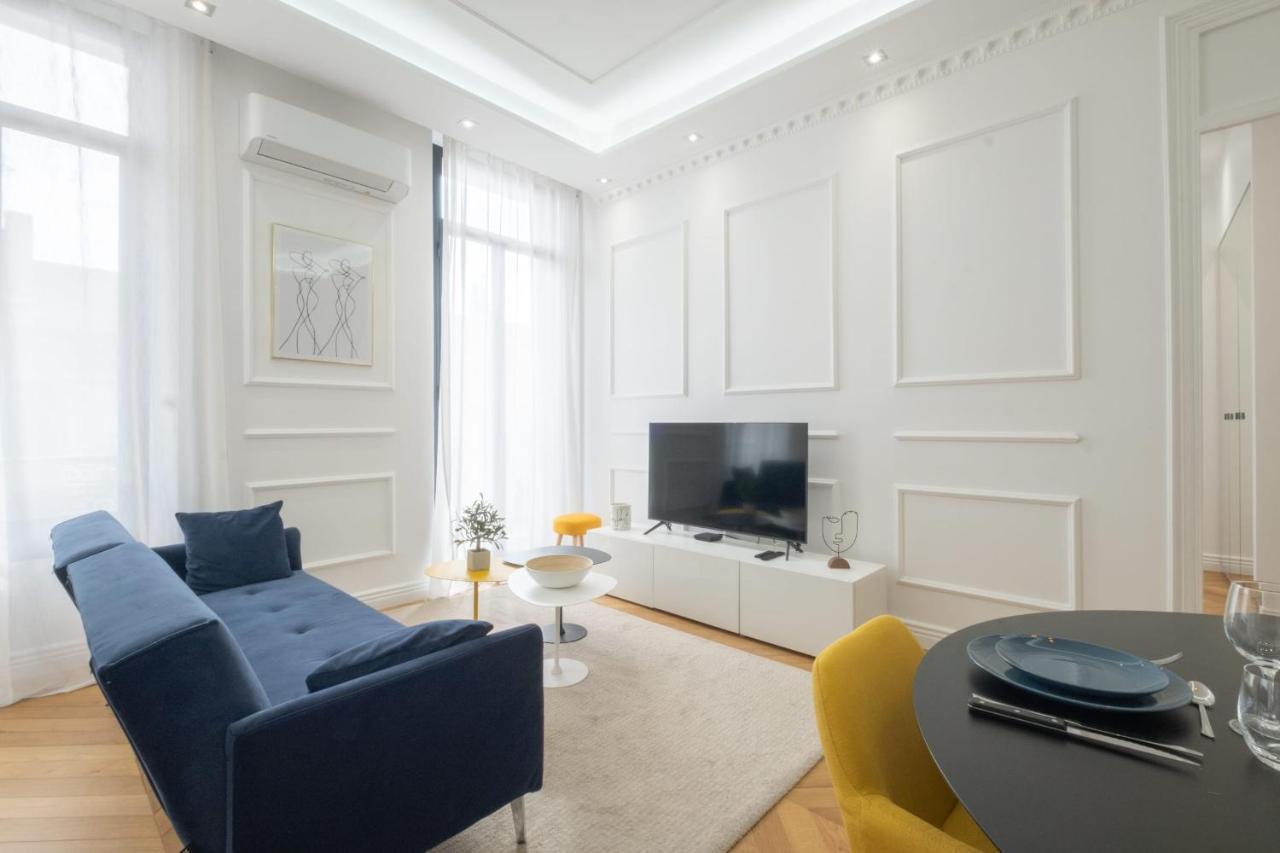 Apartment 3-br In The Heart Of Downtown *