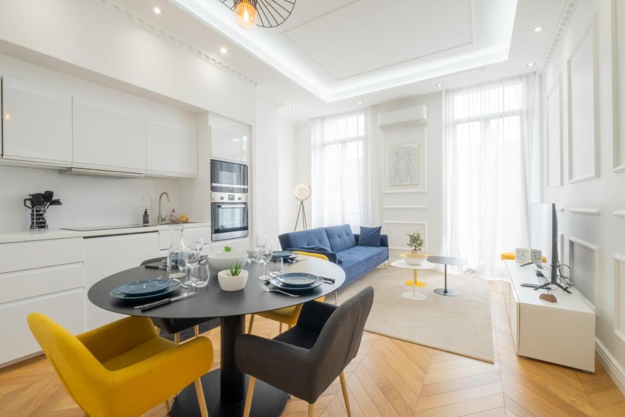 3-br In The Heart Of Downtown Apartment *